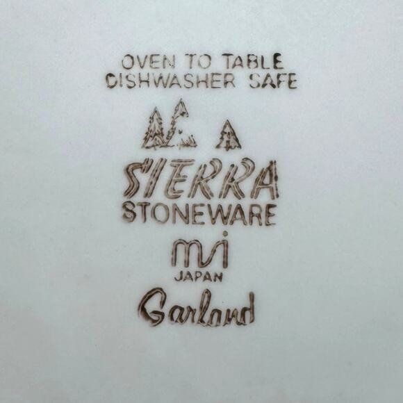 Vintage Sierra Stoneware "Garland" Dinner Plates Oven To Table Japan Set of 2 - Picture 3 of 10